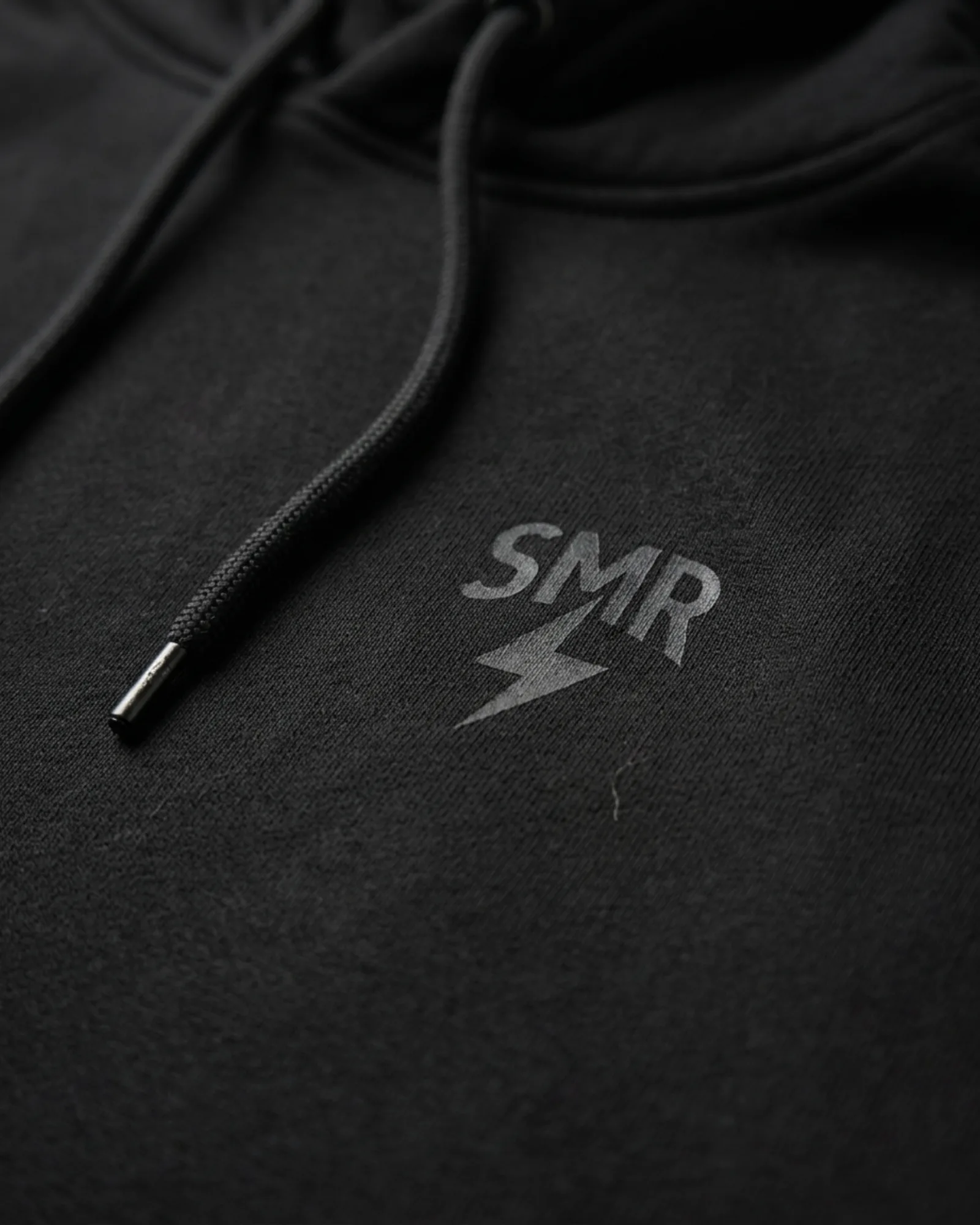 SMR Apex Hood black print detail