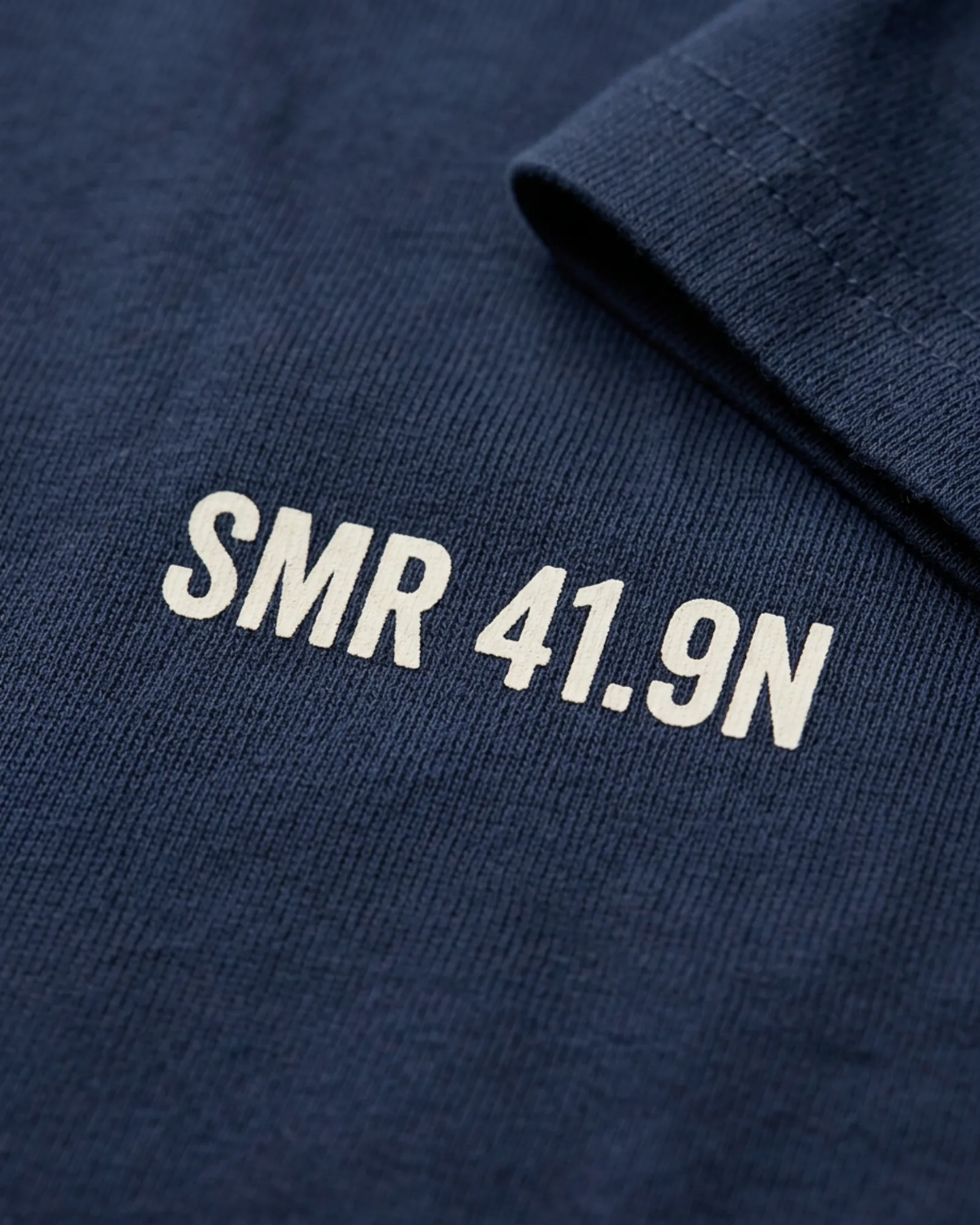 SMR Coordinate Tee midnight print detail