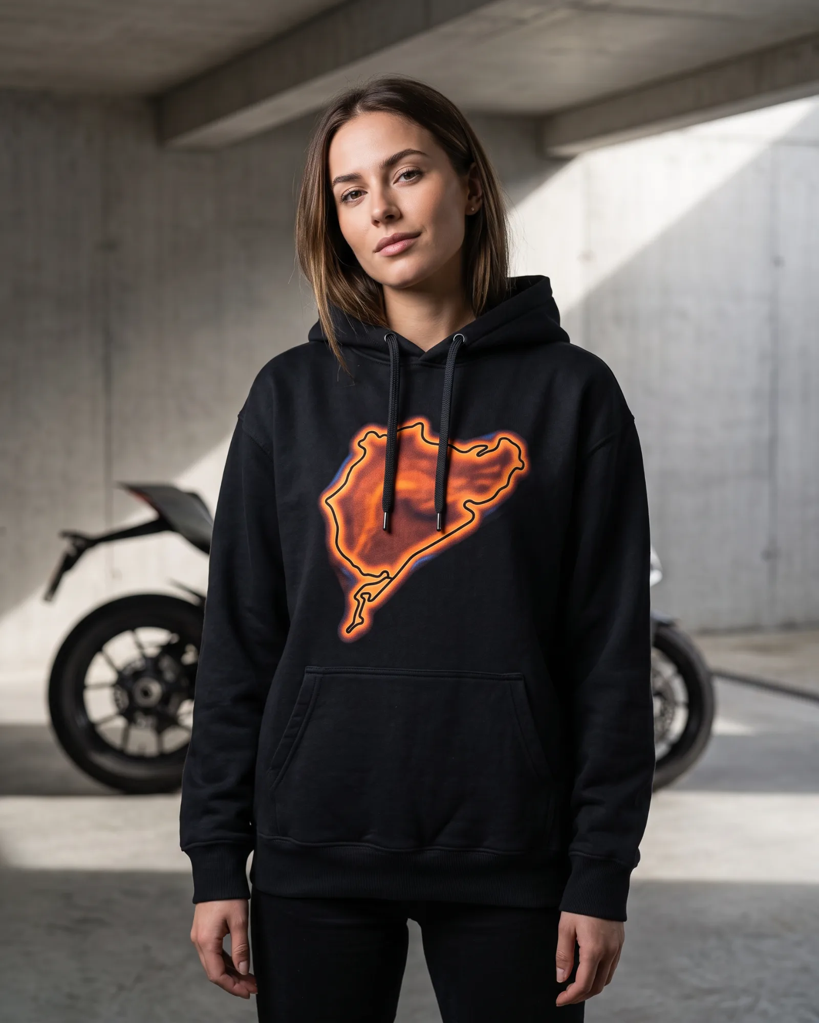 SMR Heatmap Hood midnight worn by a model
