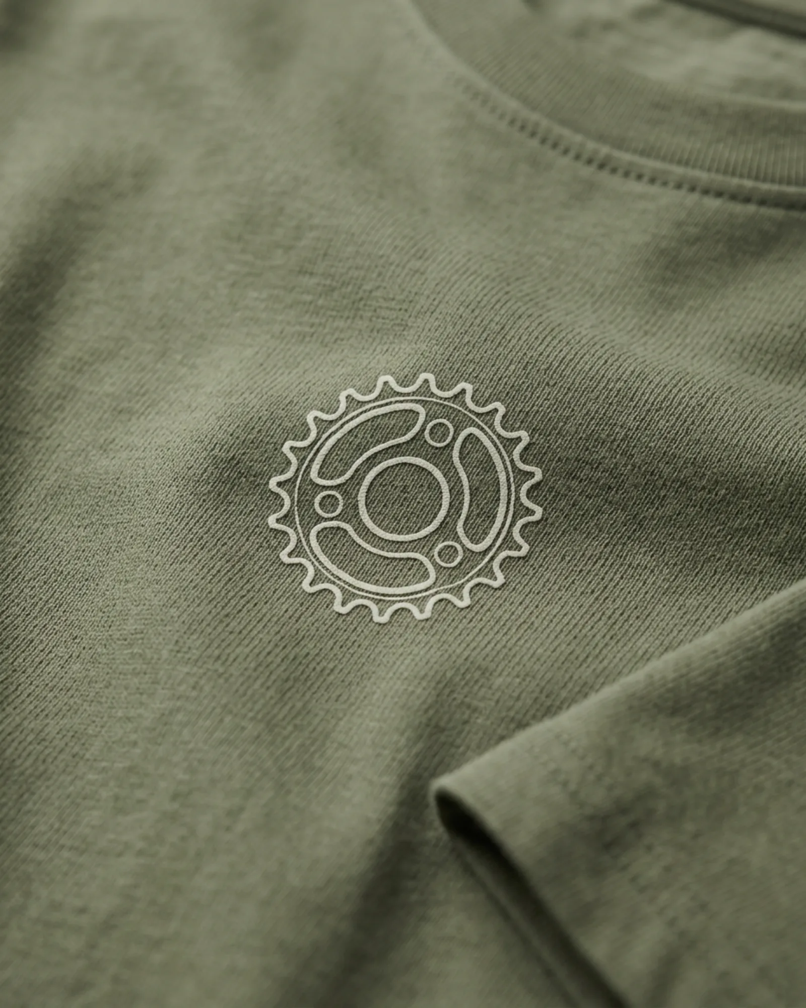 SMR Sprocket Outline Tee olive print detail